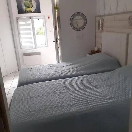 La Sylreine Bed & Breakfast *