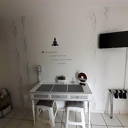 La Sylreine Bed & Breakfast 3*
